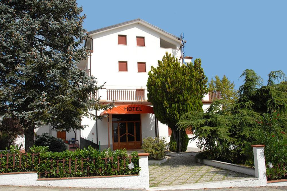 Hotel Del Duca Montedinove Buitenkant foto