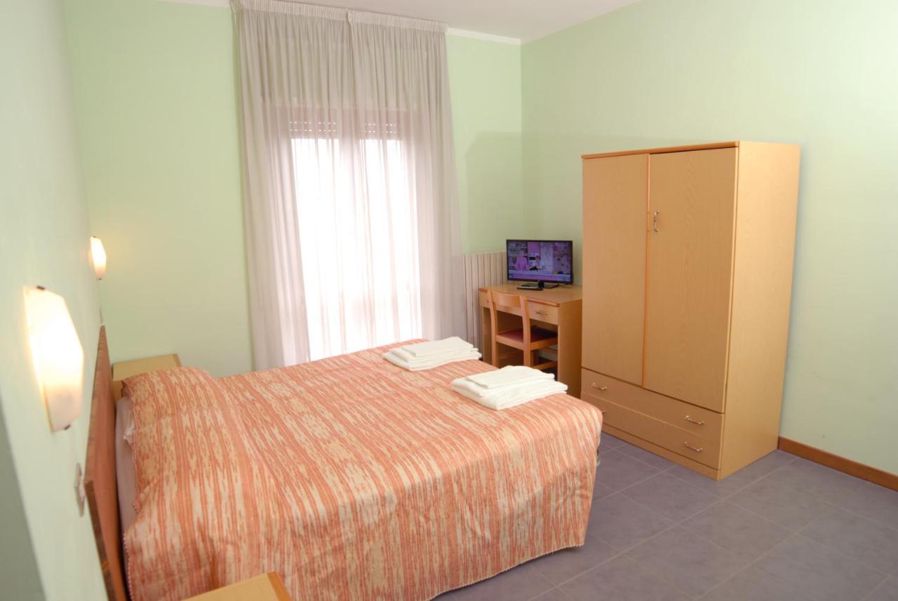 Hotel Del Duca Montedinove Buitenkant foto