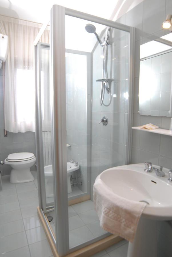 Hotel Del Duca Montedinove Buitenkant foto
